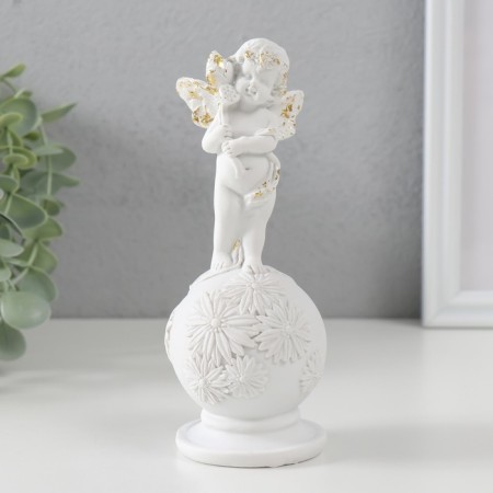 Polystone souvenir "Snowty angel on a ball with flowers" with gold 16x6x6 cm