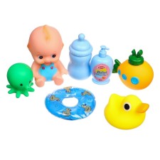 A set of rubber toys for the bath 