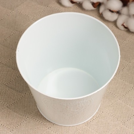 Kashpo "Bucket with heart" white with gilding, 18x18x15cm-2