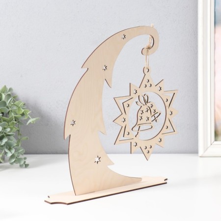 Souvenir tree "Herringbone Curvated with a star" 30x27 cm (set 3 parts)-1