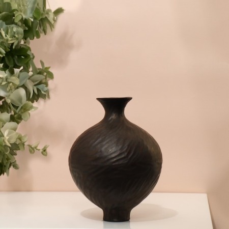 Vase for flowers decorative art color black 20 x 14 x 14 cm-3