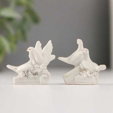 Polystone souvenir "Doves on the book" Mix 3.8 cm