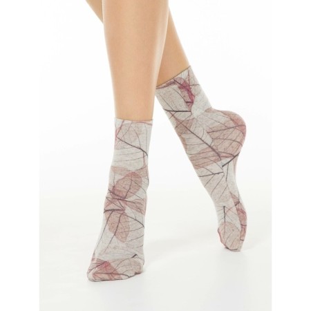 Women's socks CONTE Elegant Fantasy, size 23-25, beige color