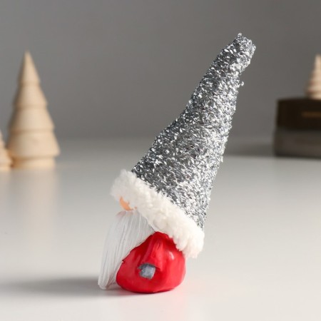 Souvenir Polystone "Grandfather Frost in a red fur coat, a cap with tinsel" 4.5x4x14 cm-3