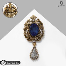 Brooch 