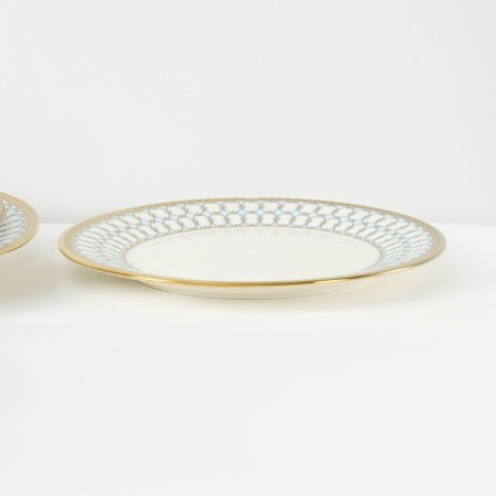 A set of porcelain plates Royal, 3 objects: D = 18/23/25.7 cm, white color-1