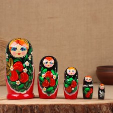 Nesting doll 