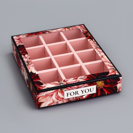 Folding box for 12 sweets "Present", 19 x 15 x 3.6 cm. Confectionery packaging-1