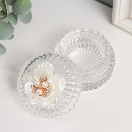 Book box "Pearl Narcissus" 6.5x6.5x5.5 cm-1