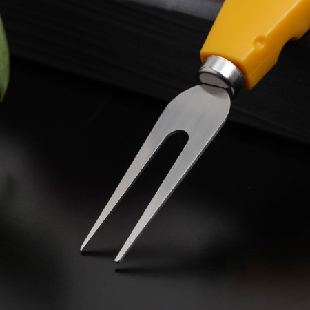 Cheese knife Chece Chees, 13.5 cm, yellow color-1