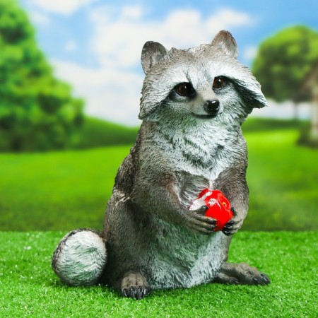 Garden figure "Raccoon with apple" 22x21x25cm