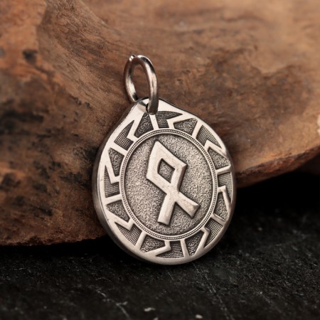 The Scandinavian amulet "Runa Obzed in the Sunny Circle," 5 g, 20x22 mm-1