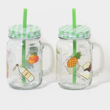 A set of cans of glass shares 