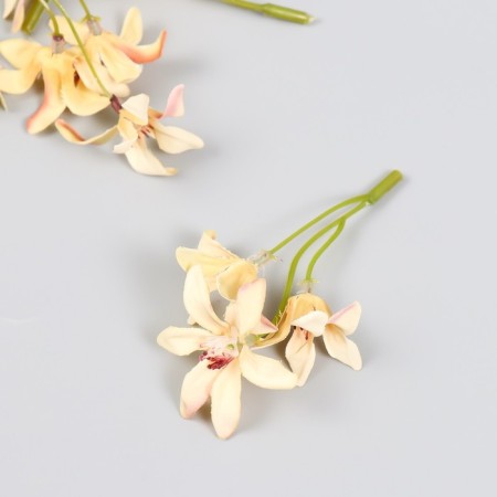 Flowers for decorating "Lilenik" vanilla 8.5 cm
