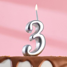 Candle for cake the number 