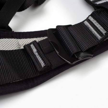 The strapping is complete, master to-4
