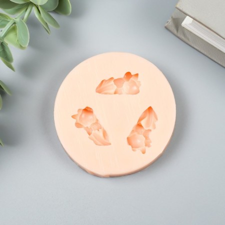 Silicone Mold "Three flowers" 2.2x1.5 cm-1