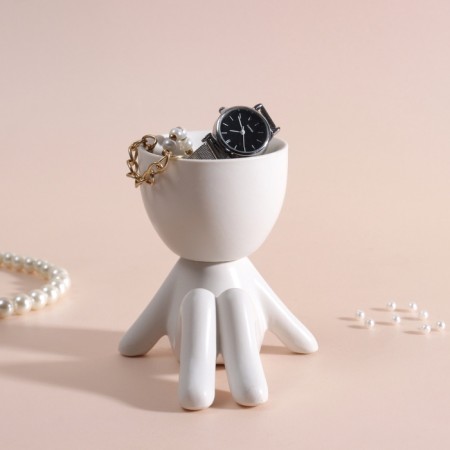 Interior item "Mr. Green on Chile" 9.5*6.7*9.5 white ceramics
