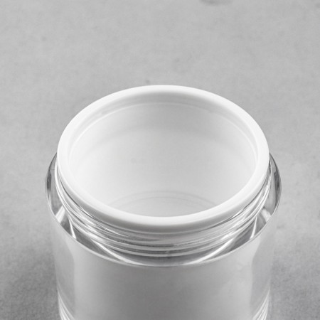 A bottle of storage with a dispenser of 30ml D5.4*5.4*7.6 cm Bel/silver dump-4