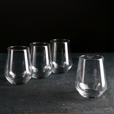 A set of glass glasses 