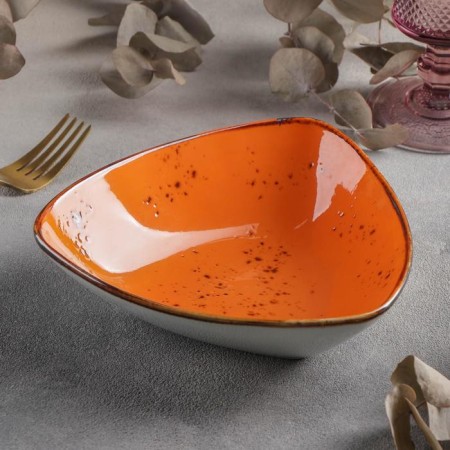 Ceramic triangular "constellation", 18 × 4.2 cm, orange color.