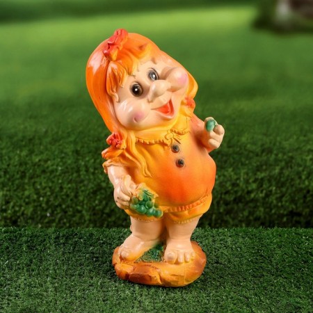 Садовая фигура "Гном с виноградом", 30см-1