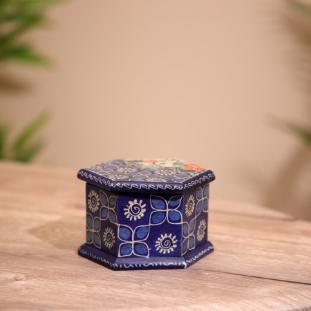 Wooden box, batik 10x11x7 cm-1