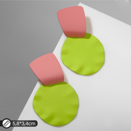 Earrings Metal "brightness" geometry, a crumpled circle, the color of the light pink