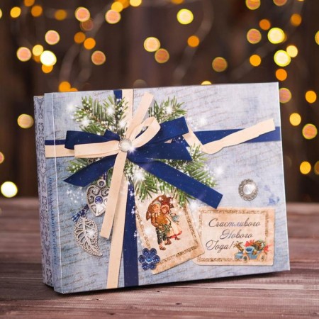 Gift box "Retro", 23.5 x 6.5 x 18.7 cm
