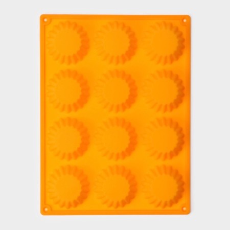 The form for baking the share "Sweets. Circle ", silicone, 28 × 21 cm, 12 cells, d = 6 cm, D at the bottom = 4 cm, color mix-5