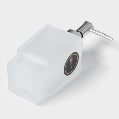 A Quadro liquid soap dispenser, 250 ml, glass, matte-2