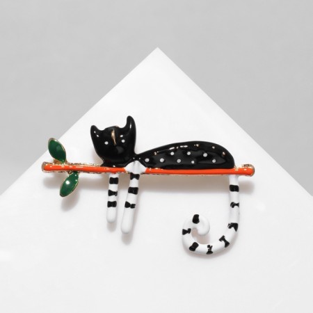 Brooch "cat" tropical on a branch, colored in gold-2