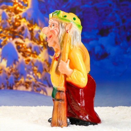 Garden Figure "Grandma-Yozhka" 33x35x65cm Mix-13