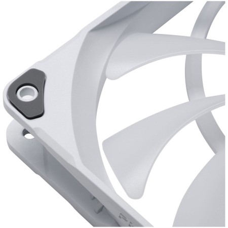 Fans for the Phanteks M25 DRGB White 3x140mm PH-F140M25_DRGB_PWM_WT01_3P-11
