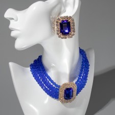 Set 2 items; Earrings, necklace 
