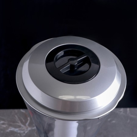 Pivnoye Tower "Metallic", 3 l, backlight flashes, 2 batteries, silver color-16