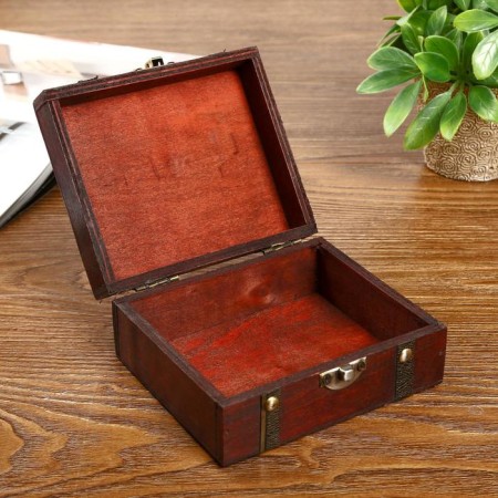 Casket Wood aged "Duke" chest with rivets 5.5x13x10.2 cm-1