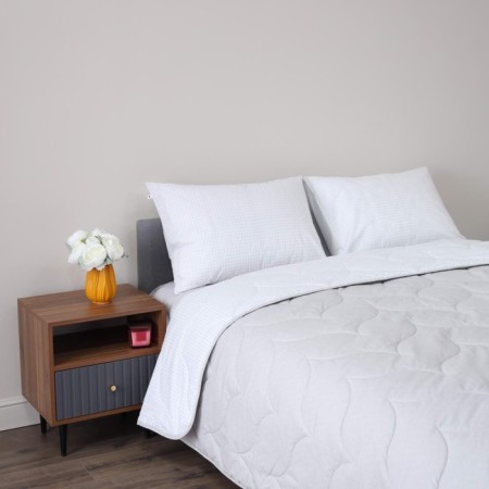 Set 1.5 joint venture: blanket 145x220 cm, sheet 150x220 cm, pillowcases 50x70 cm - 1 pcs