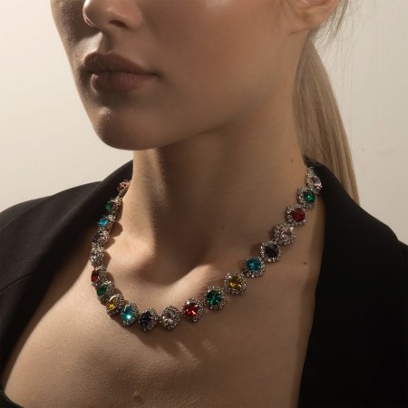 The necklace "Jewel" circle in rhinestones, color in silver, 32 cm
