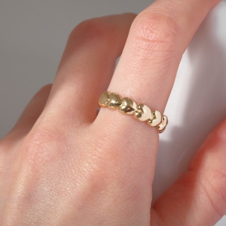 Ring "hearts" row, color gold, dimensionless-1