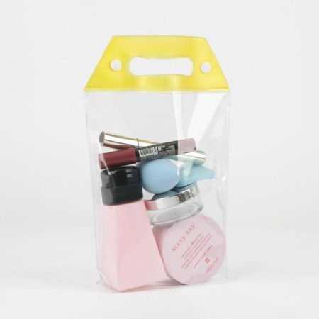 Cosmetic bag on the buttons, the color is transparent/yellow-2