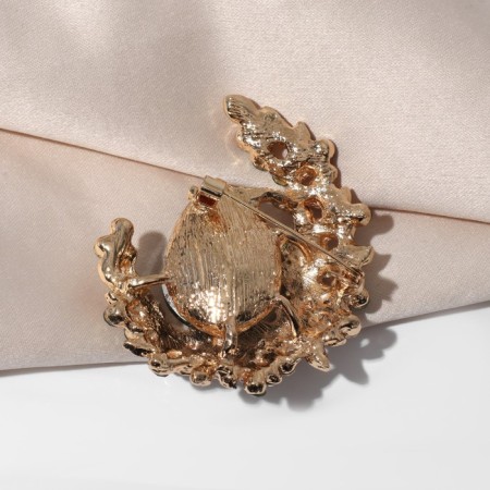 Brooch "Empress" crescent, white-green color in gold-1
