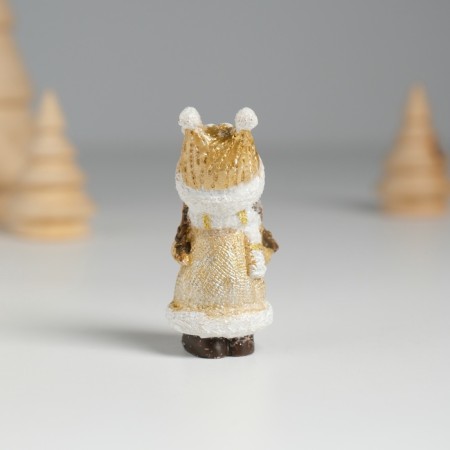 Polystone souvenir "Baby in a hat-hut, in a golden fur coat, with a wreath" 2.2x2.2x5 cm-3