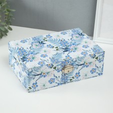 Casket to the leatherette for jewelry 