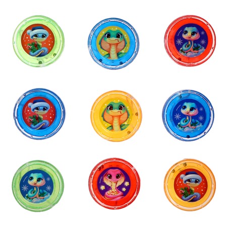 Yo-yo in the show "Play the New Year" snakes-1