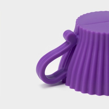 The form for baking the share "Alice in Wonderland", silicone, 9 × 7 × 4.5 cm, internal size 6.5 × 6.5 × 4.5 cm, color mix-4