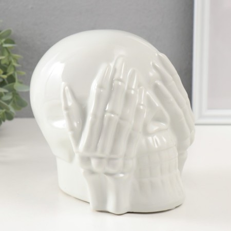 Souvenir Ceramics "Skull with tassels in the eyes" White 13.5x14x15 cm-1