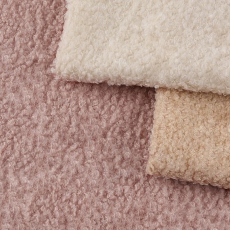 Losch Meh "lamb", 50 × 50 cm, 500 g/m, color dusty rose No. 11-4