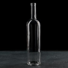 Glass bottle 