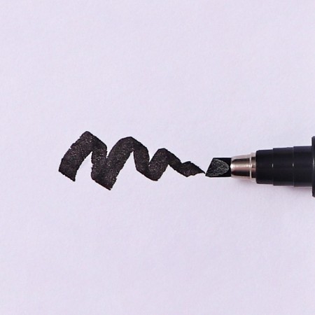 Marker Professional Liner Black, Thin line, 3.0mm-5